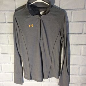 UNDER ARMOUR Size M THREADBORNE HEAT GEAR Loose